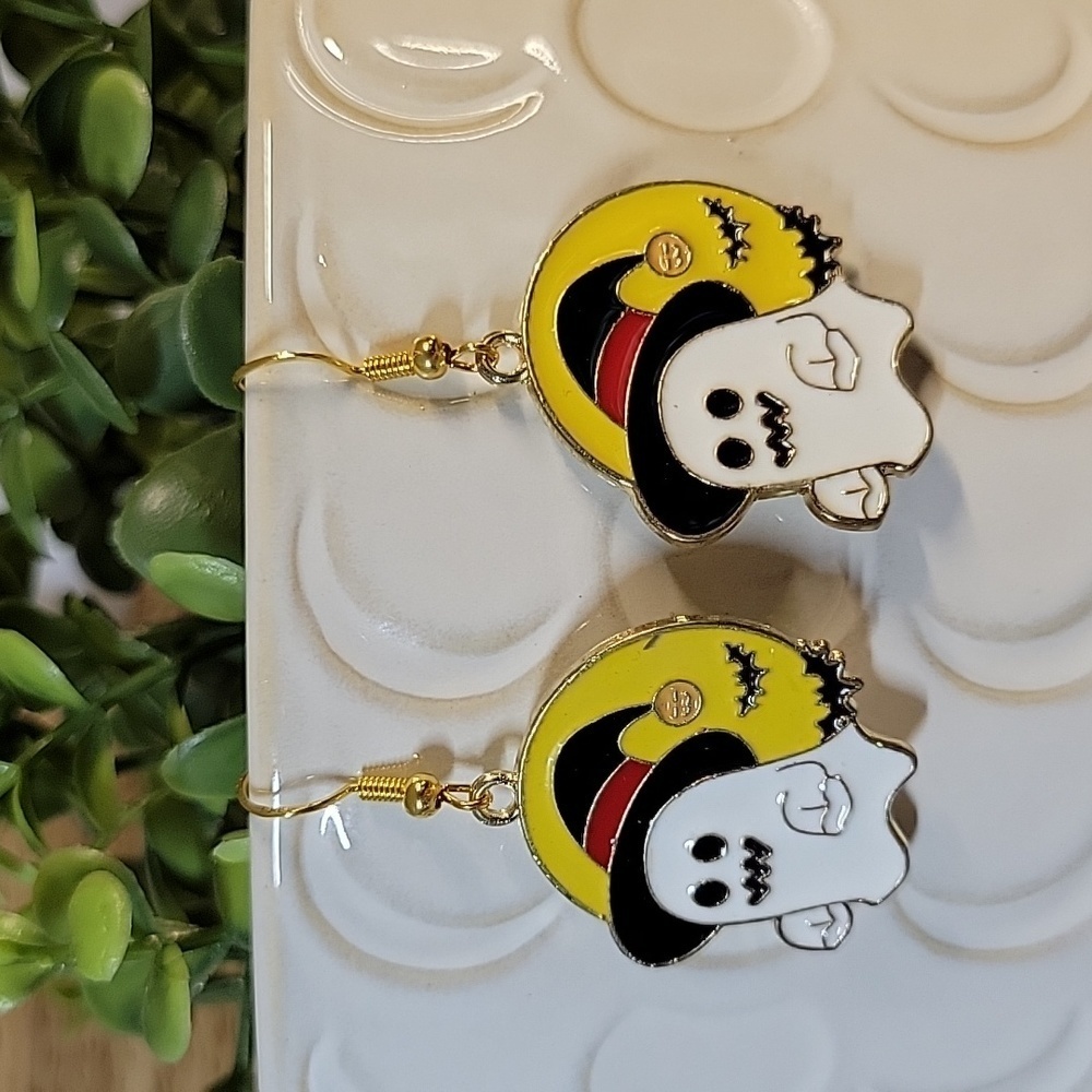 🔥LAST PAIR🔥 Trick or Treat Ghost Charm Drop Earrings